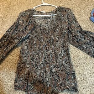 143 story by line up. Worn twice very comfortable size large